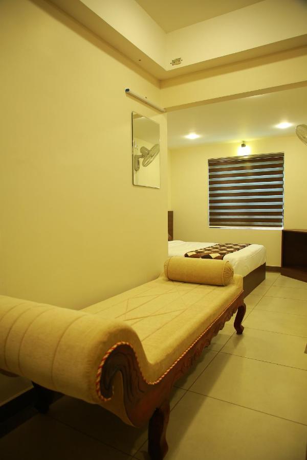 Kalathil Tourist Home Kunnamkulam Zewnętrze zdjęcie