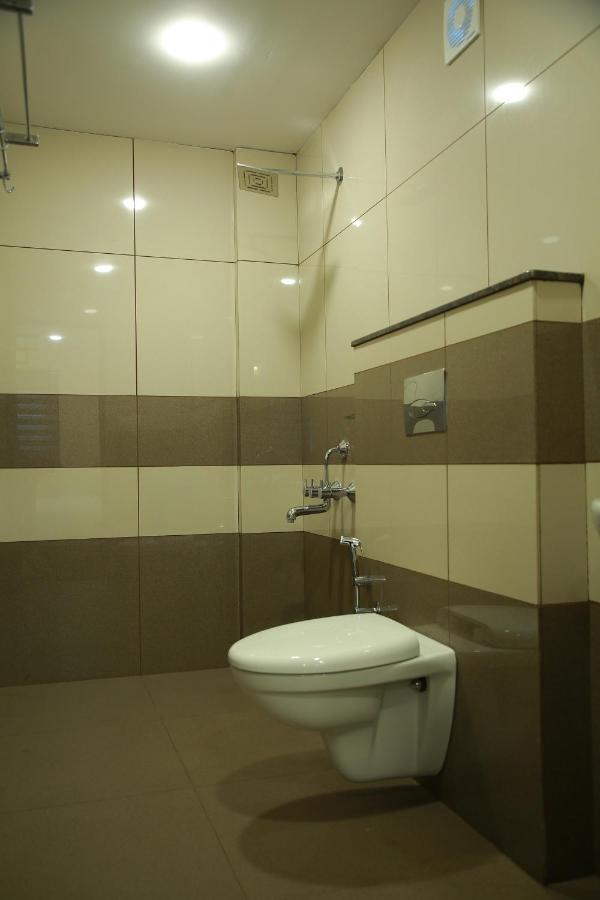 Kalathil Tourist Home Kunnamkulam Zewnętrze zdjęcie