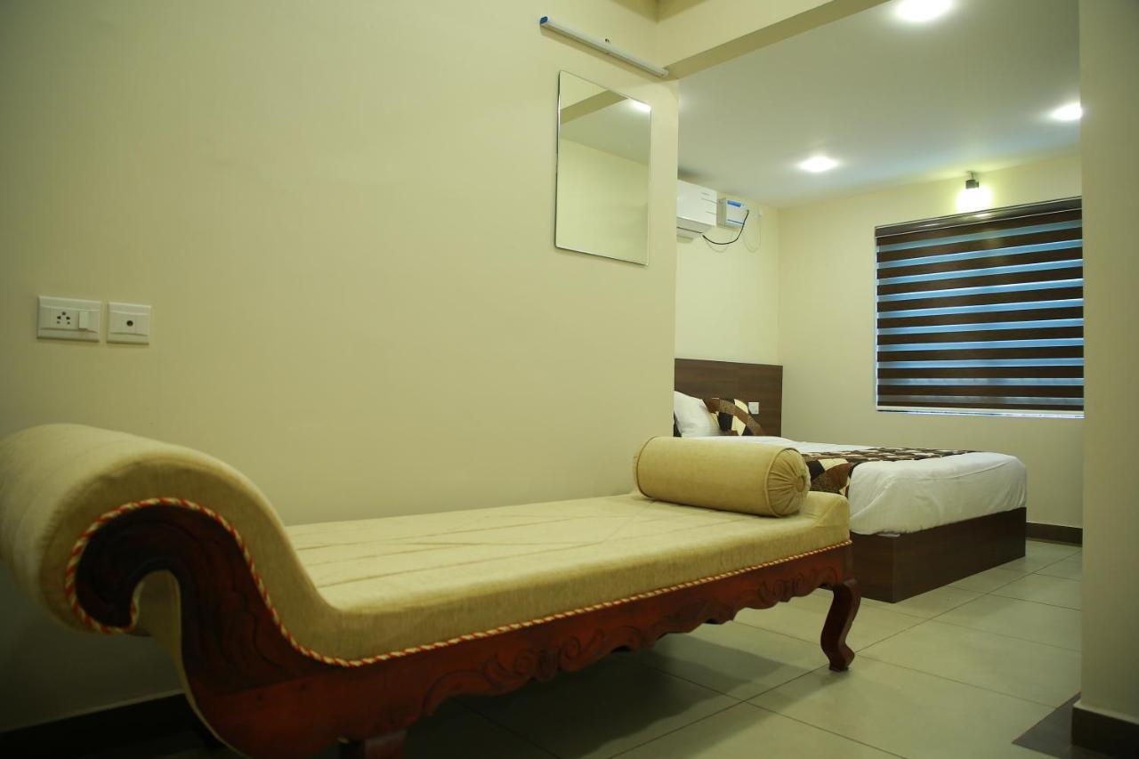 Kalathil Tourist Home Kunnamkulam Zewnętrze zdjęcie