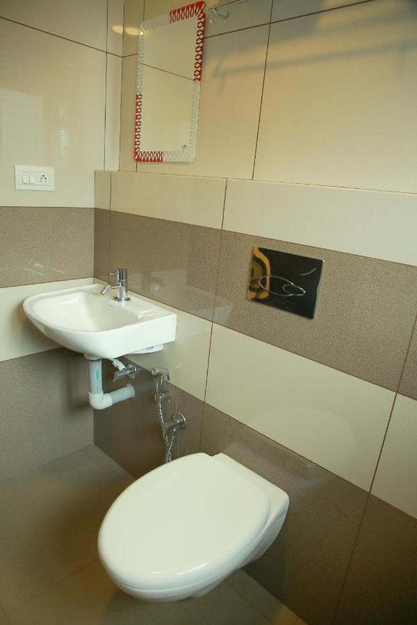 Kalathil Tourist Home Kunnamkulam Zewnętrze zdjęcie