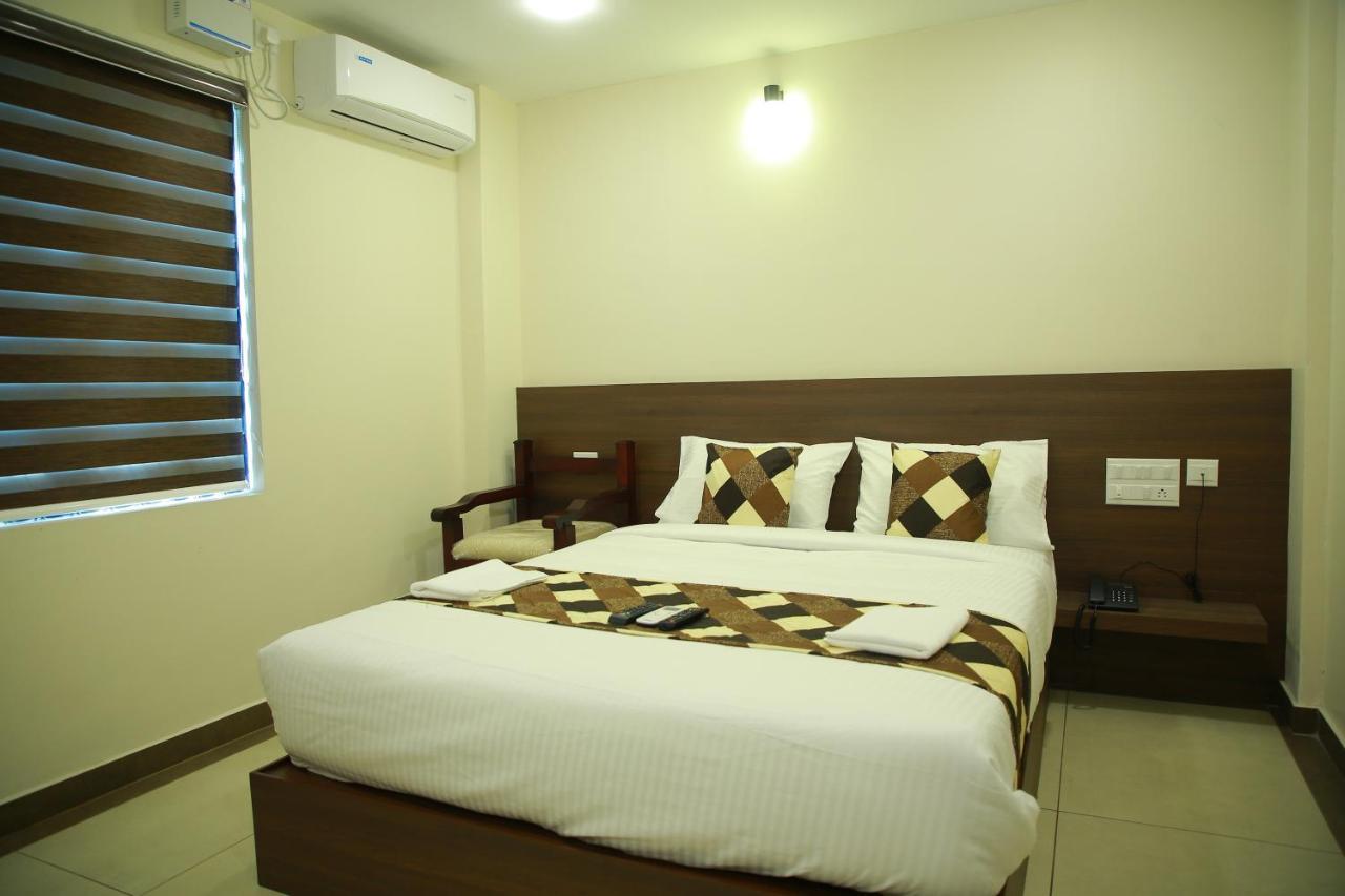 Kalathil Tourist Home Kunnamkulam Zewnętrze zdjęcie