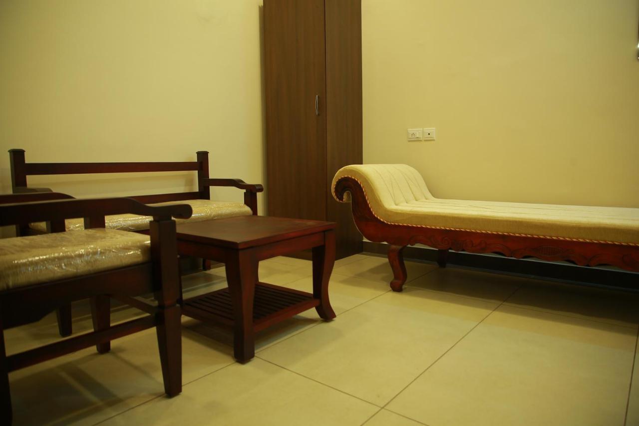 Kalathil Tourist Home Kunnamkulam Zewnętrze zdjęcie