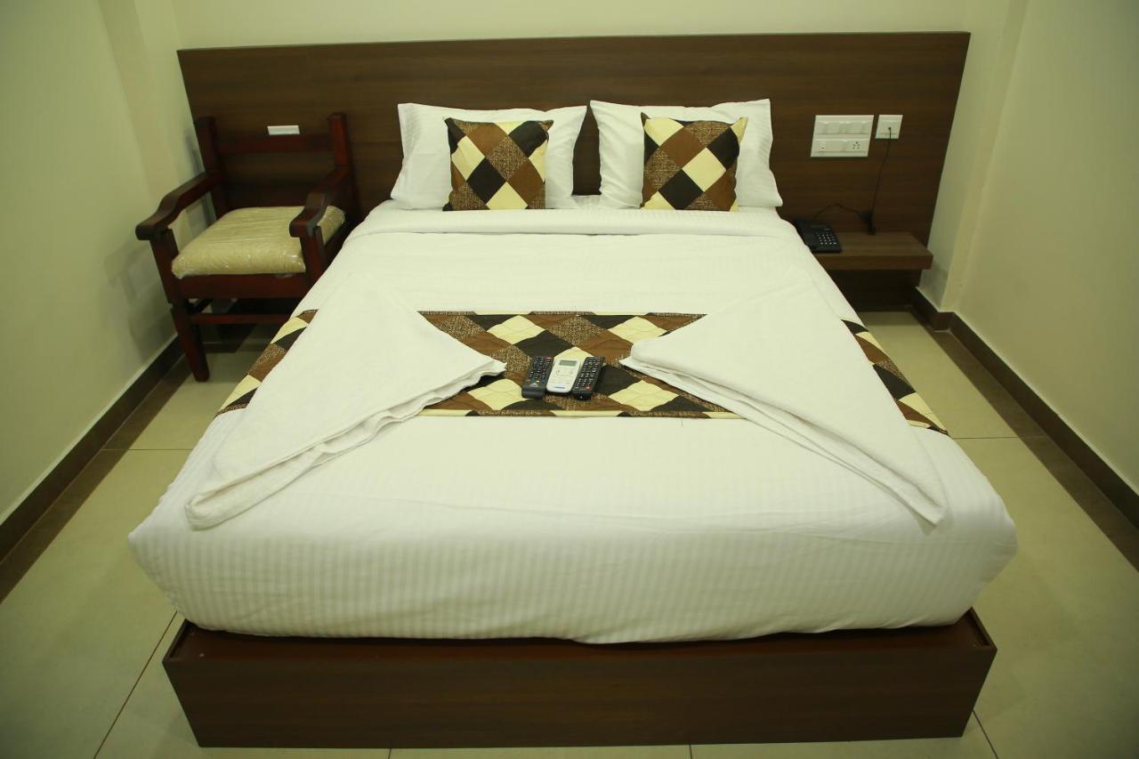 Kalathil Tourist Home Kunnamkulam Zewnętrze zdjęcie